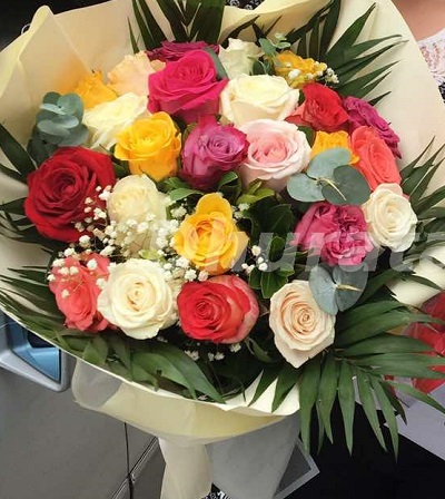 Bouquet of 24 multicolored roses